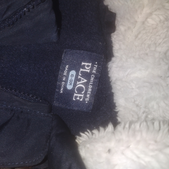 ♥️ 💙 Children's Place Blue Baby Snowsuit 6-9 months attached mittens - Picture 5 of 7